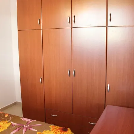 Family With Pool Apartment Nikiti (Sithonia)