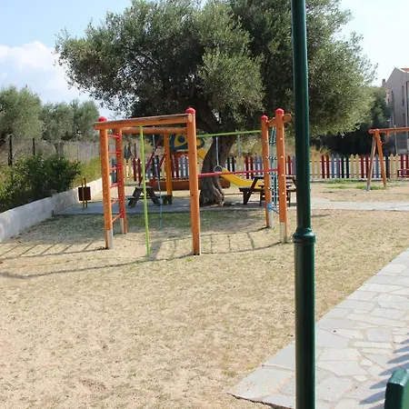 Family With Pool Apartment Nikiti (Sithonia)