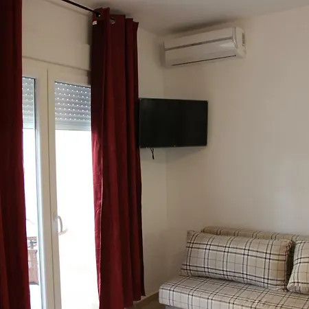Family With Pool Apartment Nikiti (Sithonia)